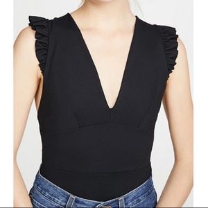 NWT Susana Monaco Ruffle Edge Strap Tank Top
